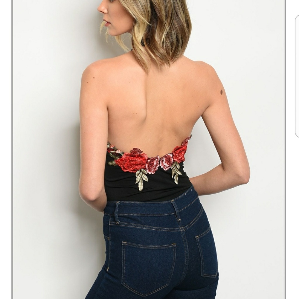 💦 Clearance /BLACK RED FLORAL BODYSUIT - TOP - Picture 3 of 3